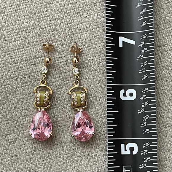 Banana Republic Pink Crystal Teardrop Earrings Gold Tone Post Back Closure - Picture 2 of 5
